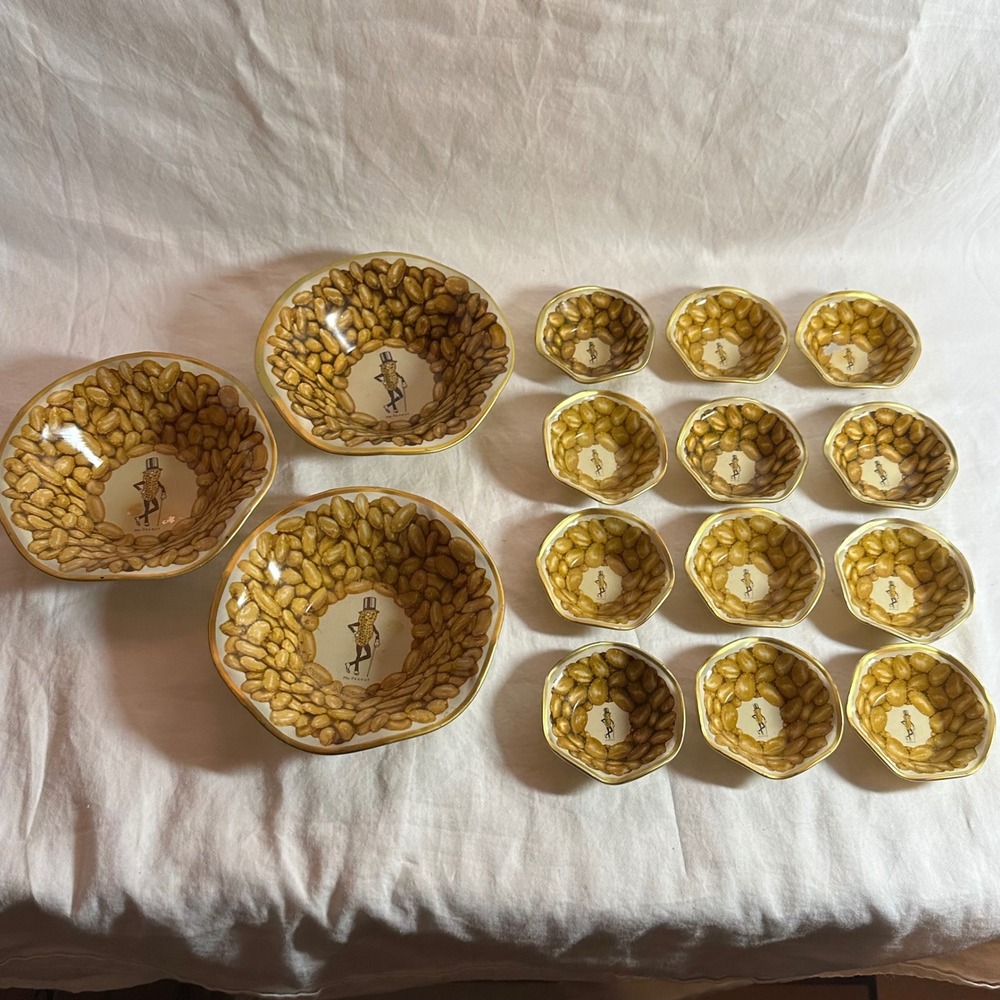 Planters Mr. Peanut Tin Nut Bowl Set Gold Tan Good Vintage 15 Piece Advertising